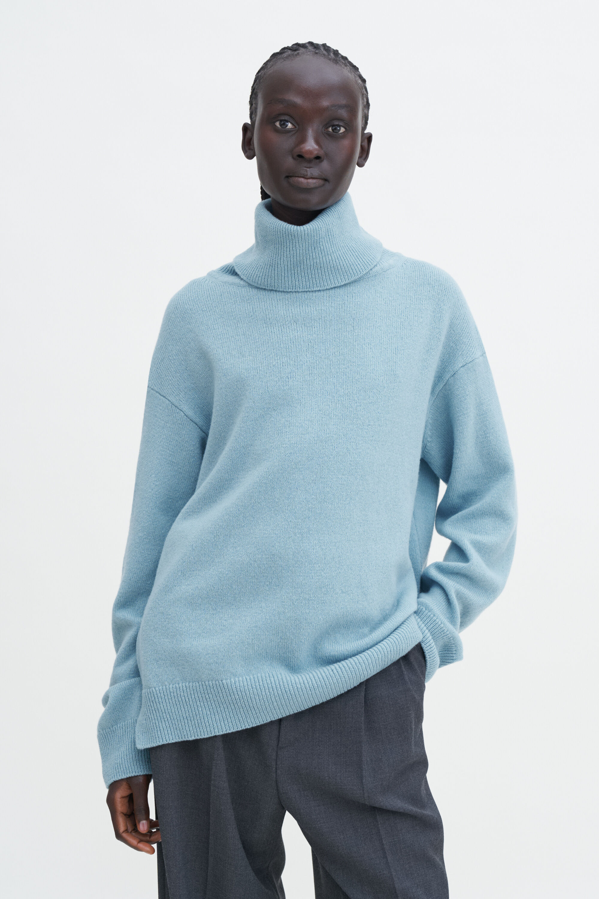Relaxed Turtleneck Sweater - Teal Blue - Digital Product Passport